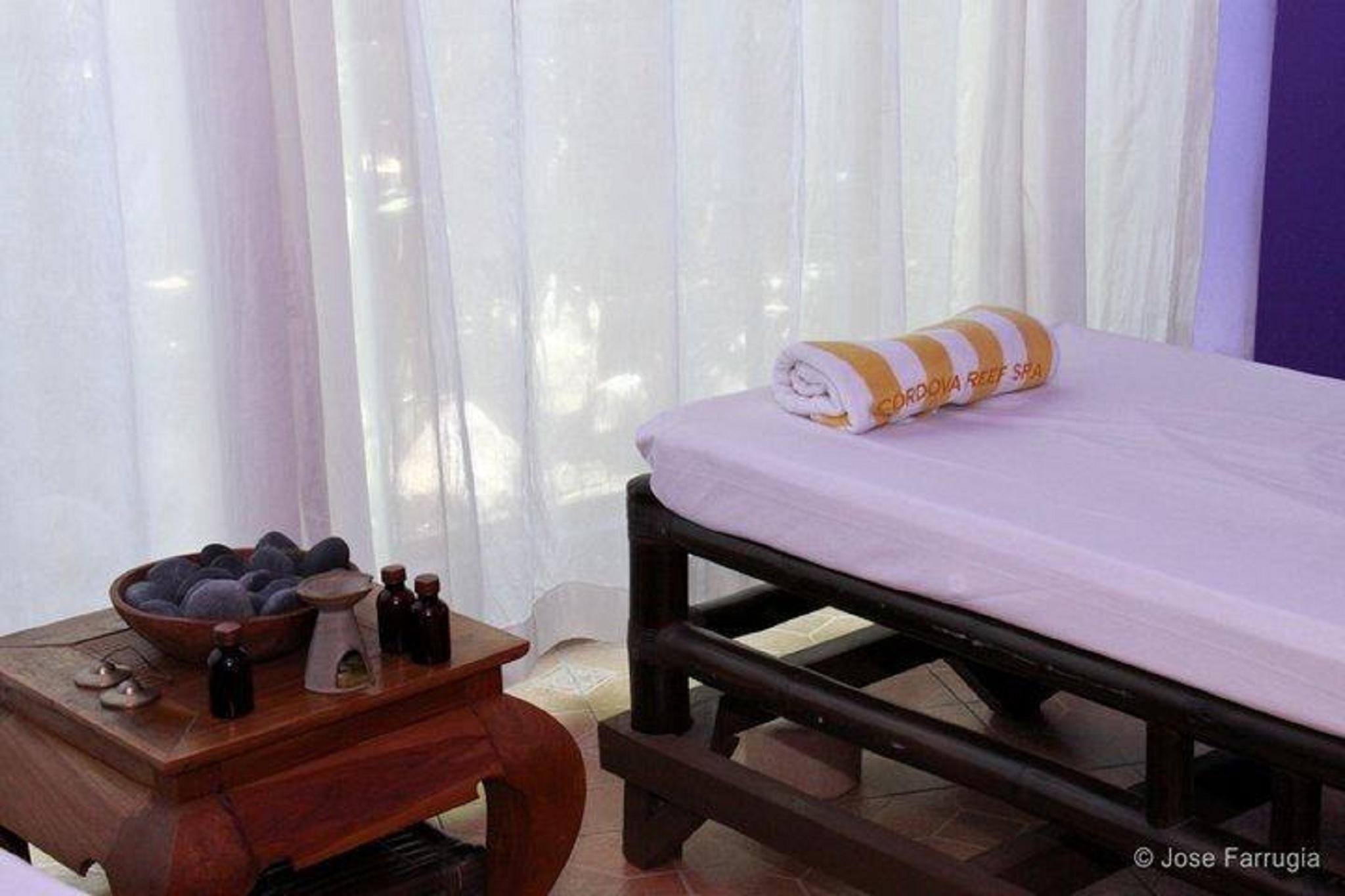 Cordova Reef Village Resort Île de Mactan Extérieur photo