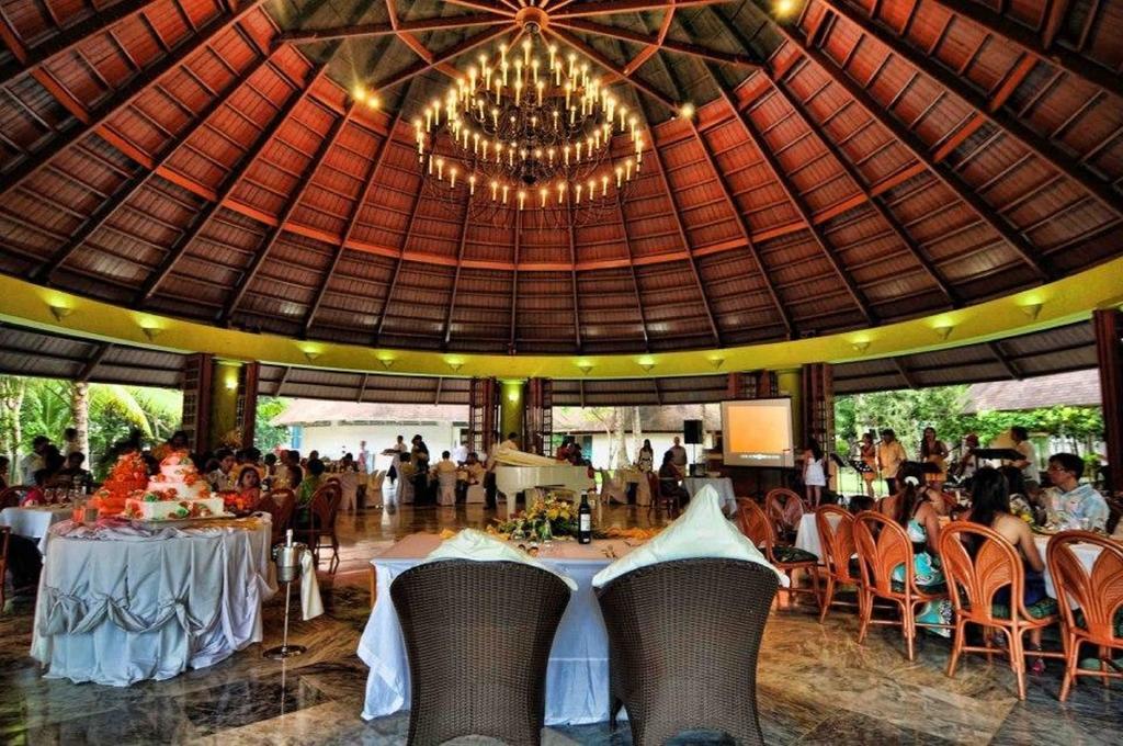 Cordova Reef Village Resort Île de Mactan Extérieur photo