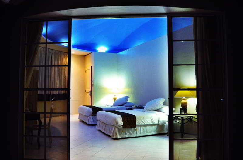 Cordova Reef Village Resort Île de Mactan Extérieur photo