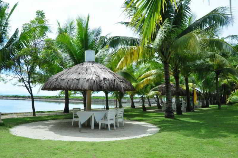 Cordova Reef Village Resort Île de Mactan Extérieur photo