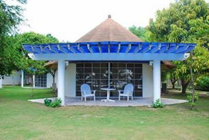Cordova Reef Village Resort Île de Mactan Extérieur photo