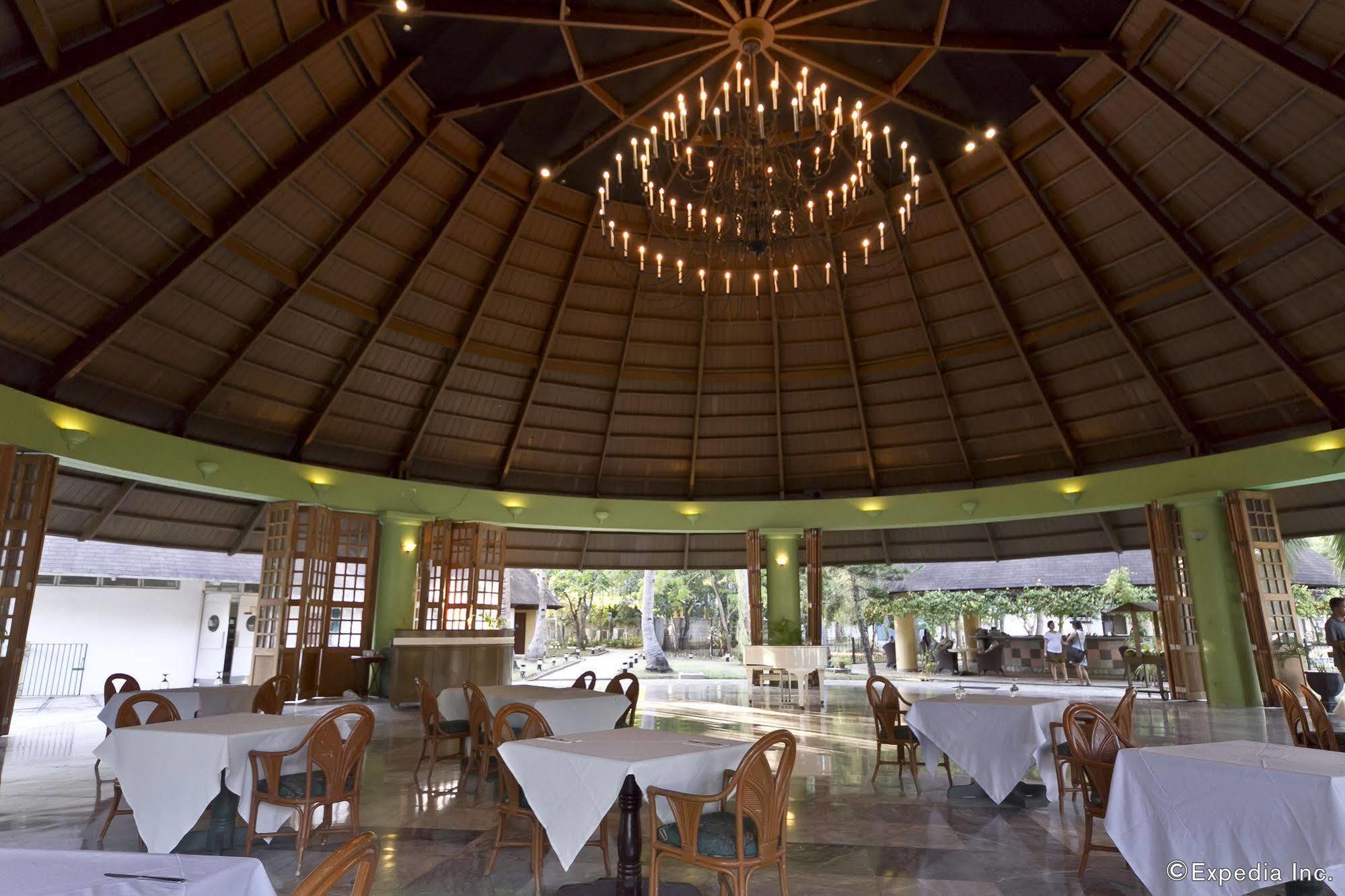 Cordova Reef Village Resort Île de Mactan Extérieur photo