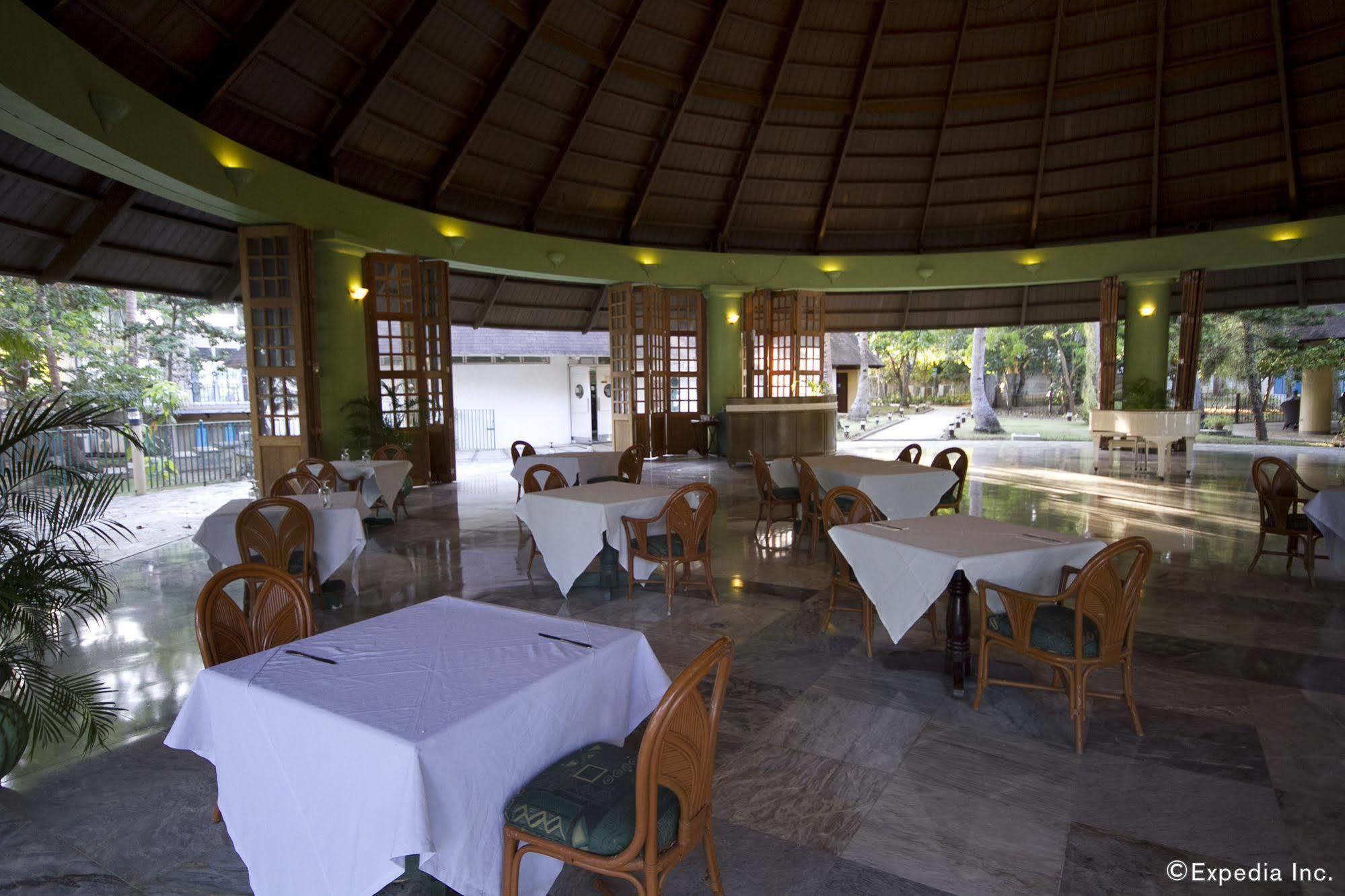 Cordova Reef Village Resort Île de Mactan Extérieur photo