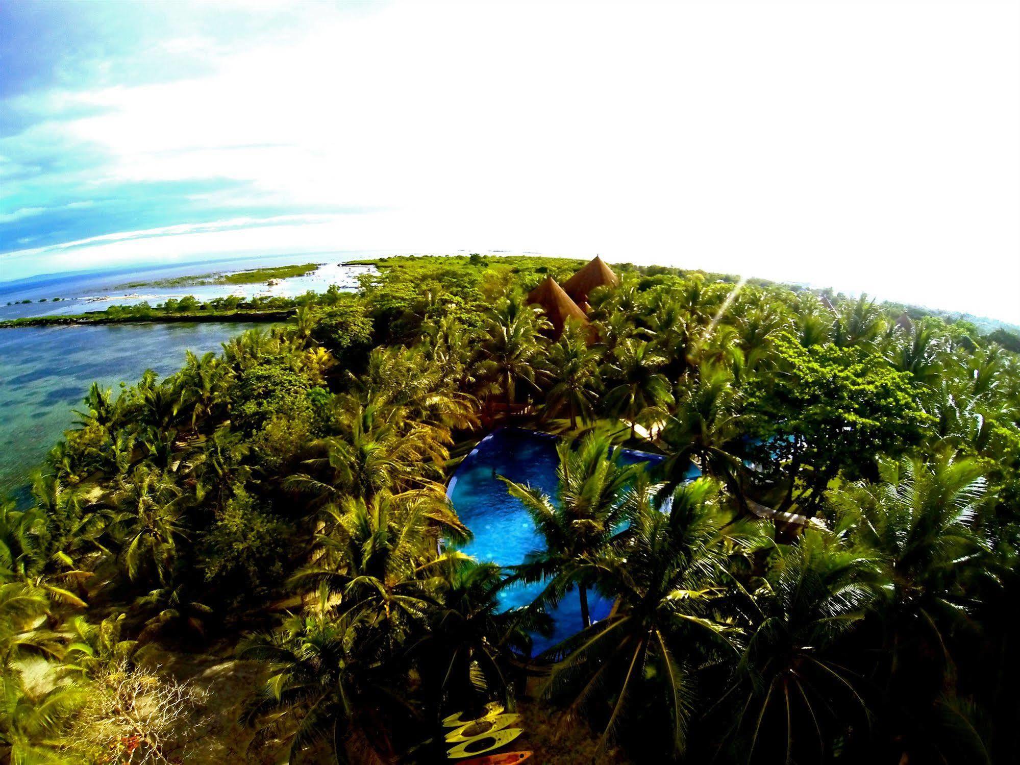 Cordova Reef Village Resort Île de Mactan Extérieur photo
